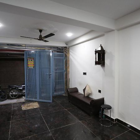 Hotel Twamev Couple Friendly Laxmi Nagar Nova Deli Exterior foto