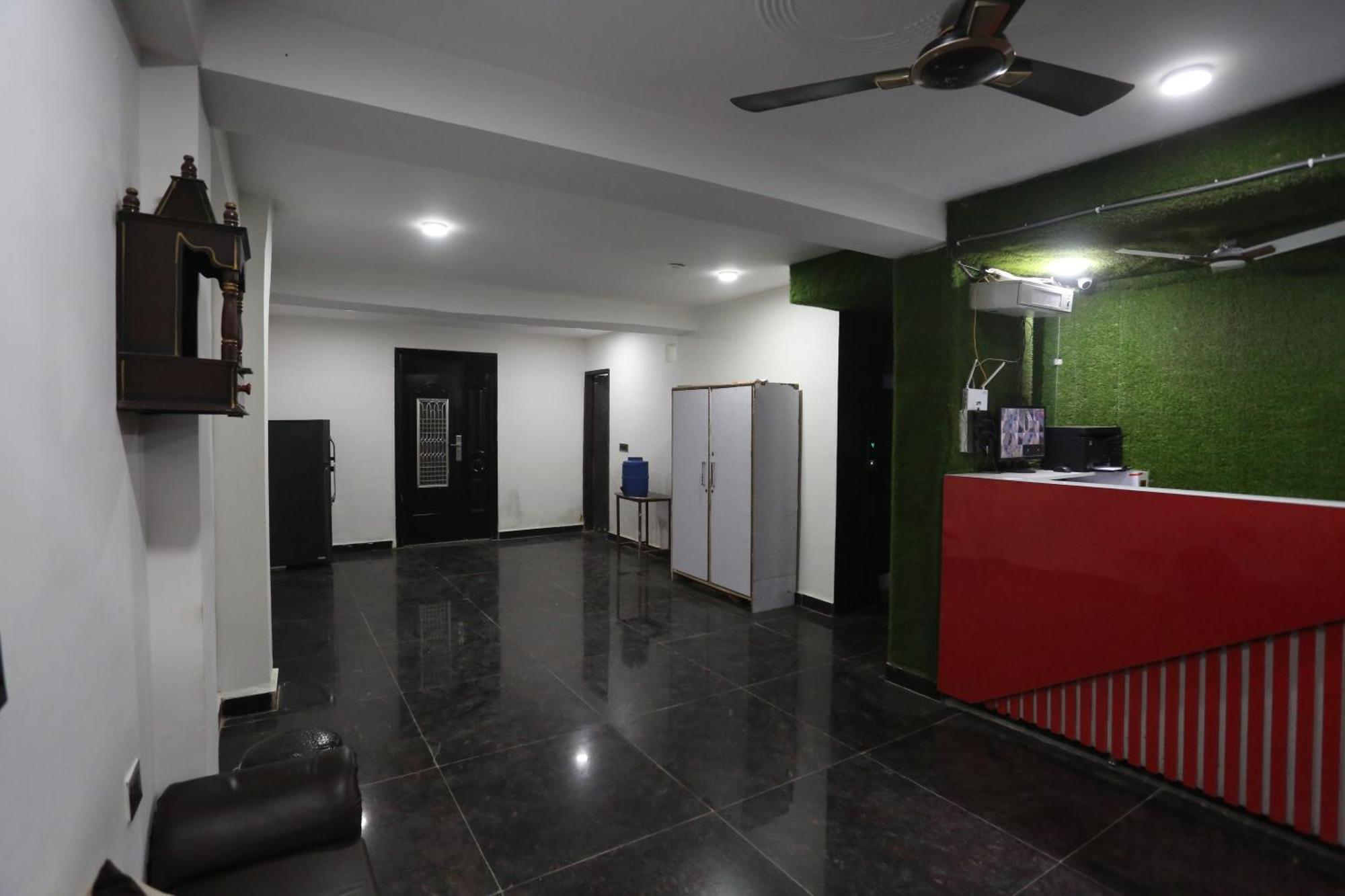 Hotel Twamev Couple Friendly Laxmi Nagar Nova Deli Exterior foto